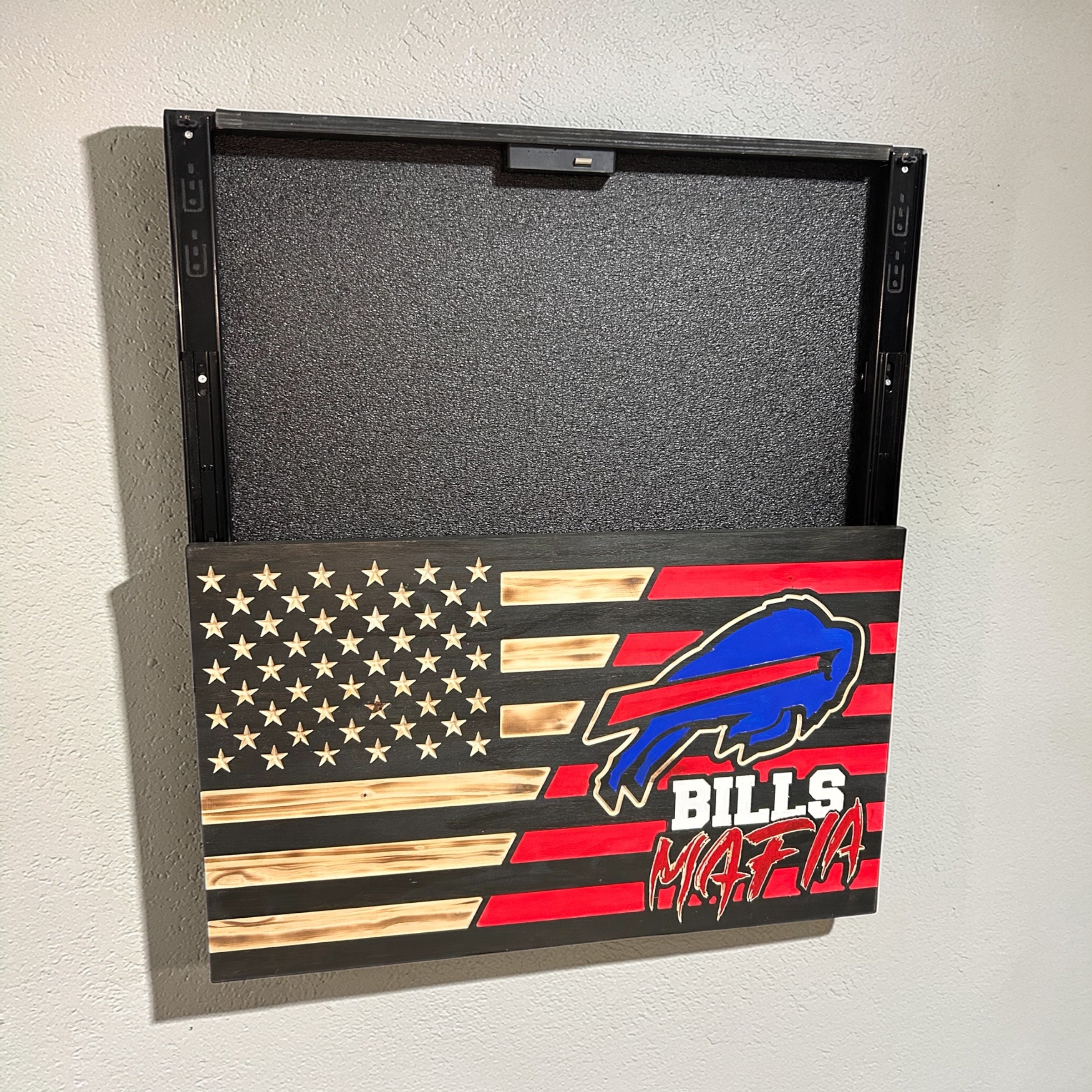 GUN Concealment Case Custom – Handcrafted Patriot Series 32”